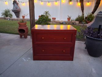 HEAVY-DUTY FILE CABINET