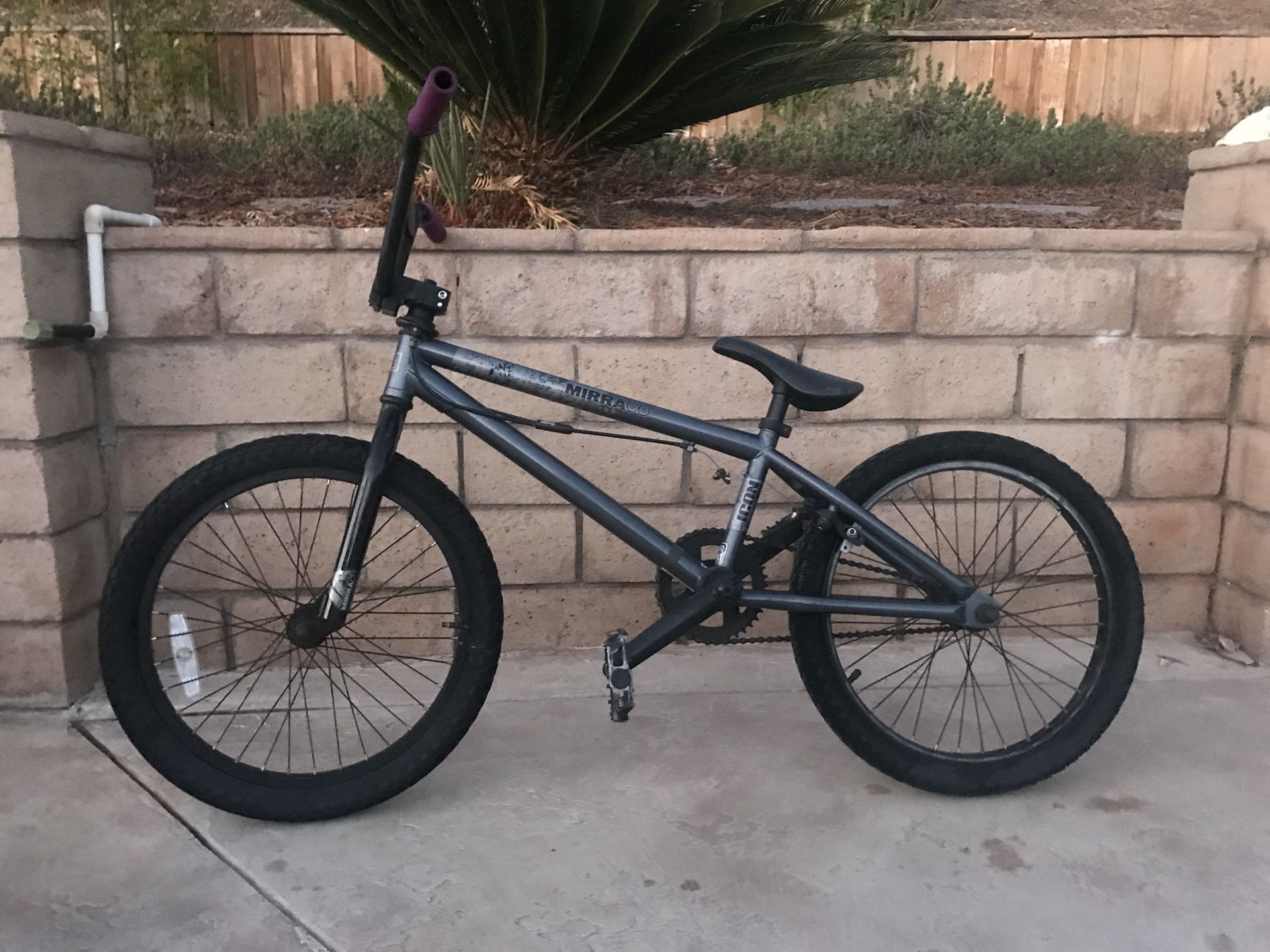 Mirraco icon bmx bike