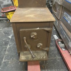 Antique Huntsman Cast Iron Wood Burning Stove
