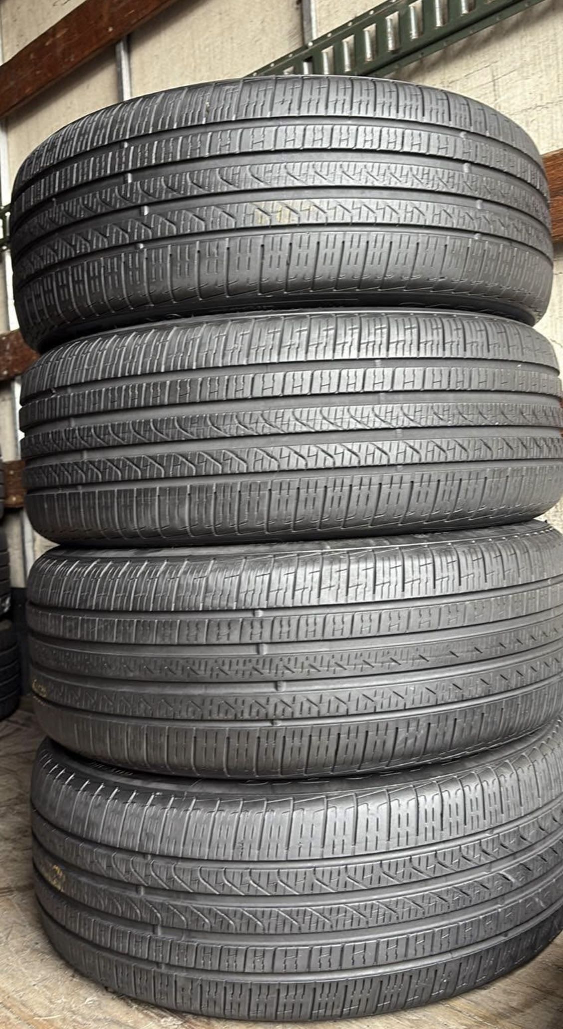 Set 245/50-20 Pirelli Con El 80% De Vida