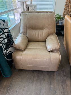 Power Recliner - Leather