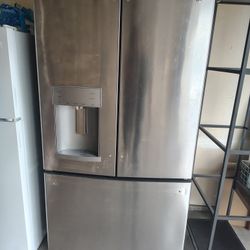 GE Refrigerator