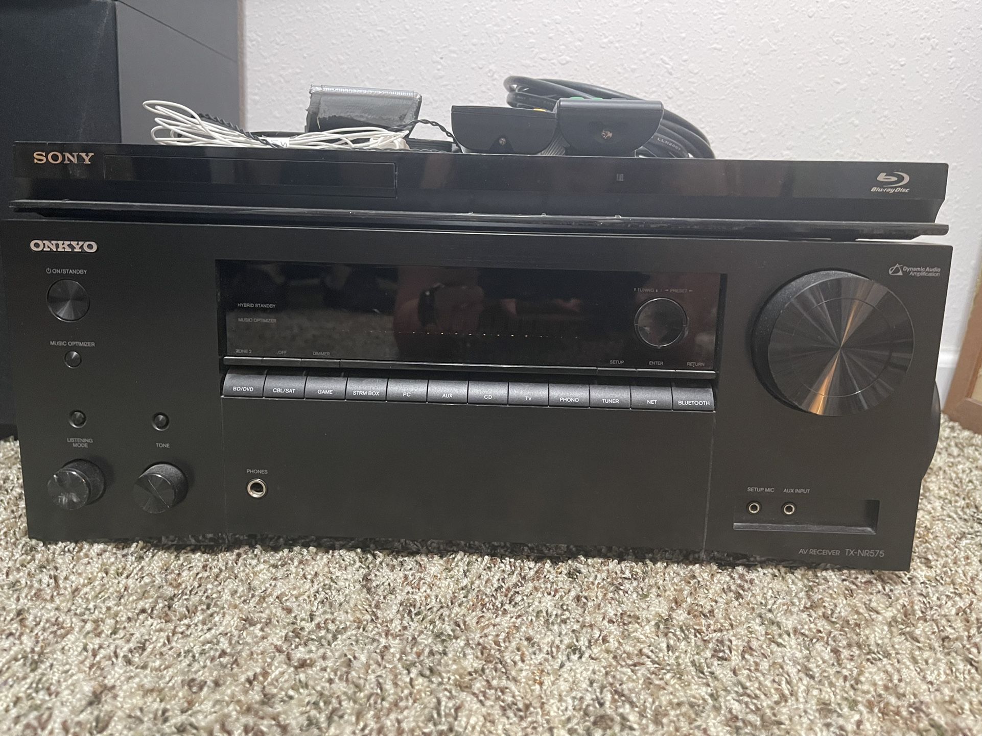 Onkyo Stereo Receiver & Sony Network Blu-ray Player, W/ 7 Yamaha Speakers/Center, Sub & Wall Mounts