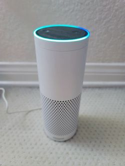 Amazon Echo Alexa (1st Generation) cylindrical smart speaker