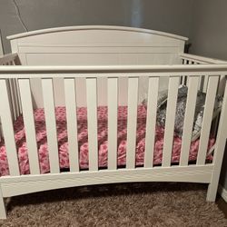 Baby Crib 
