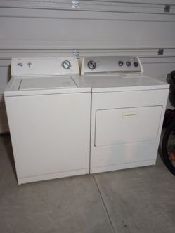 Whirlpool Set Washer And Gas Dryer Old School And Very Reliable Excellent Working Condition