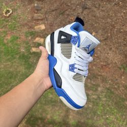 2017 Jordan 4 Motorsports (SIZE 6.5)