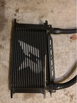Aftermarket oil cooler for e92 m3 or335i