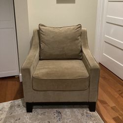 2 Matching Side Chairs