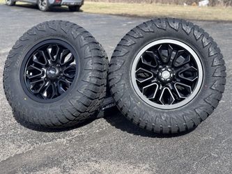18" AGP Wheels Tundra 5x150 33x12.50r18 tires