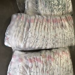 Kirkland Diapers Size 4 Open Bag 55ct