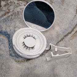 Magnetic Eyelashes
