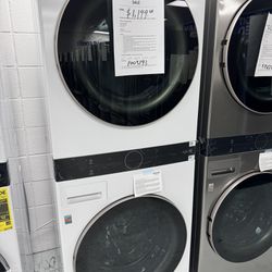 Free Delivery LG Stackable Front Load Washer And Dryer Set