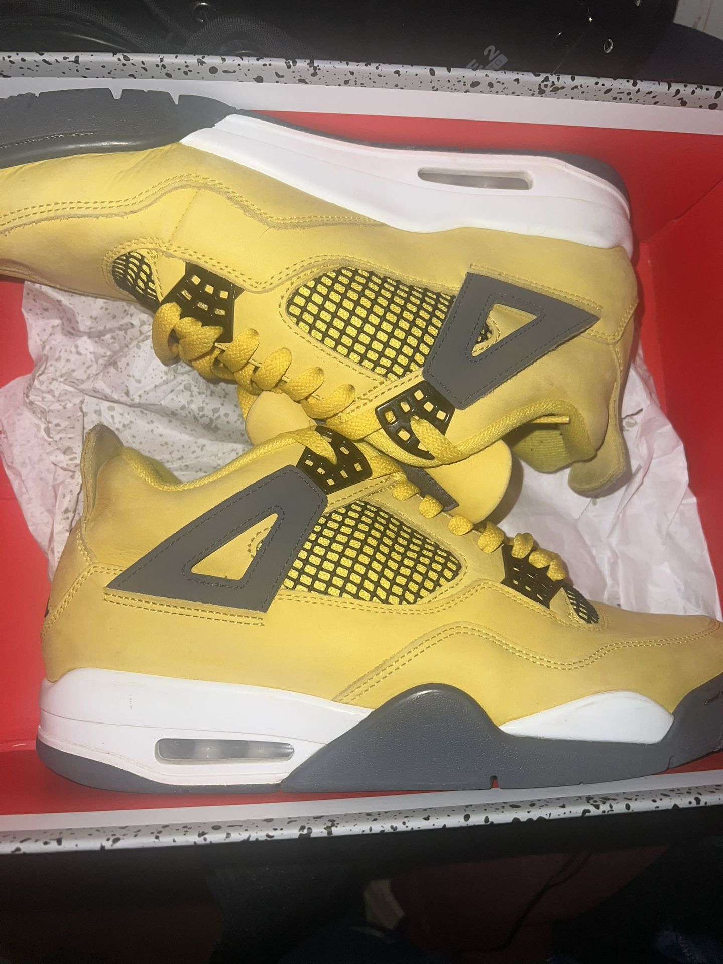 Jordan 4 Lighting