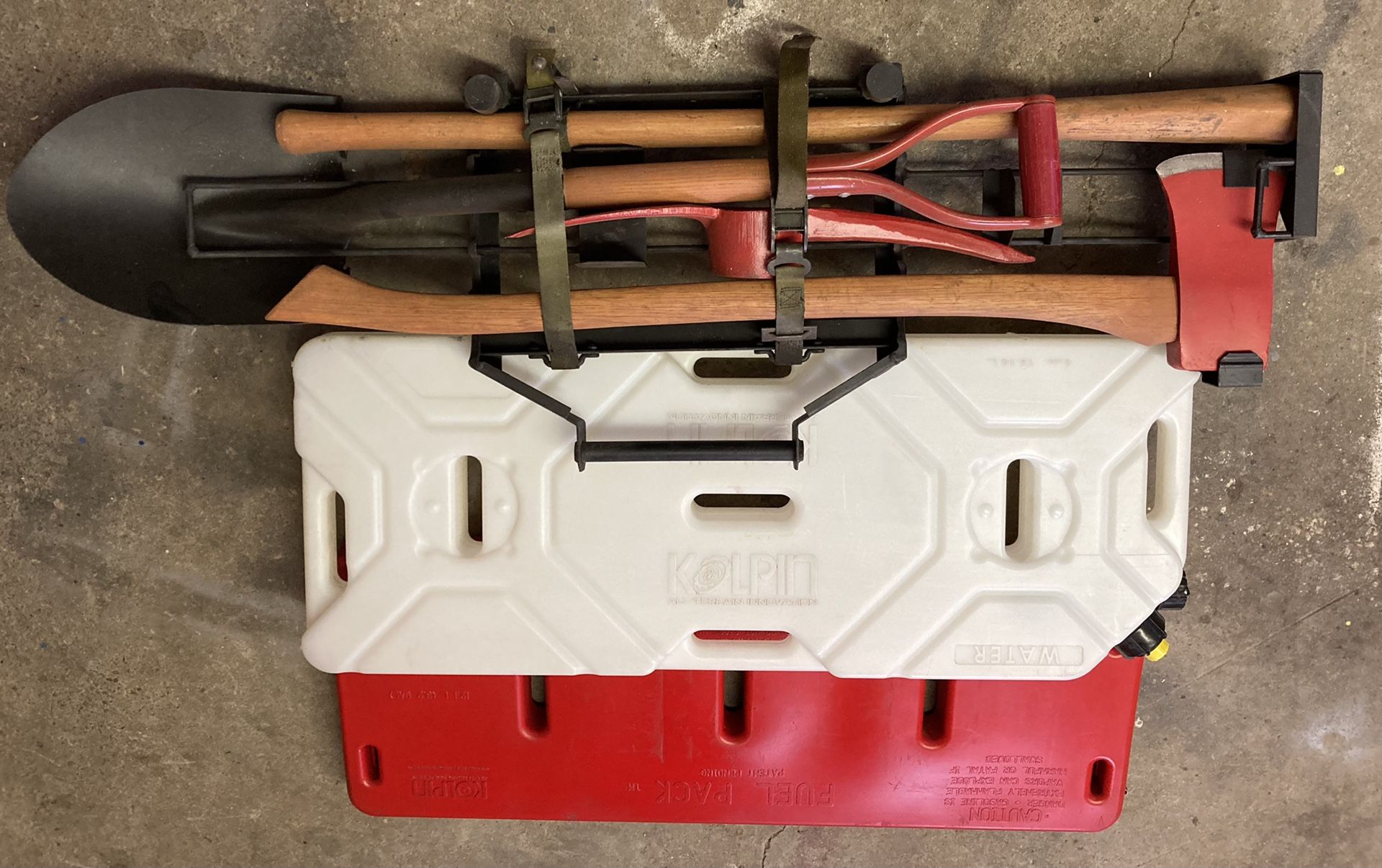 Kolpin Gas And Water Pack With Tools