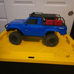 1/10 TRX-4 Sport Trail Truck w/Traxx