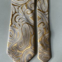 Michael Kors Yellow Blue Paisley Silk Tie 3.75 Wide  