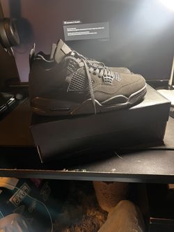 black cats 4 size 10 comes with box barley used