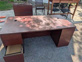 Free desk, chairs