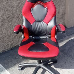 Good Condition Gaming Chair 