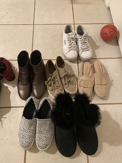 Woman Size 7 All For $20