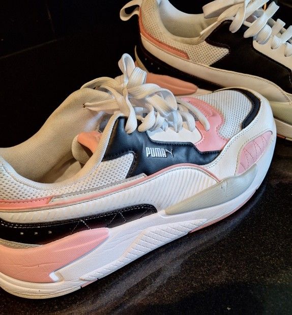 Like New Pink White & Black PUMAs