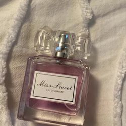 inspired by Miss Dior Eau de Parfum