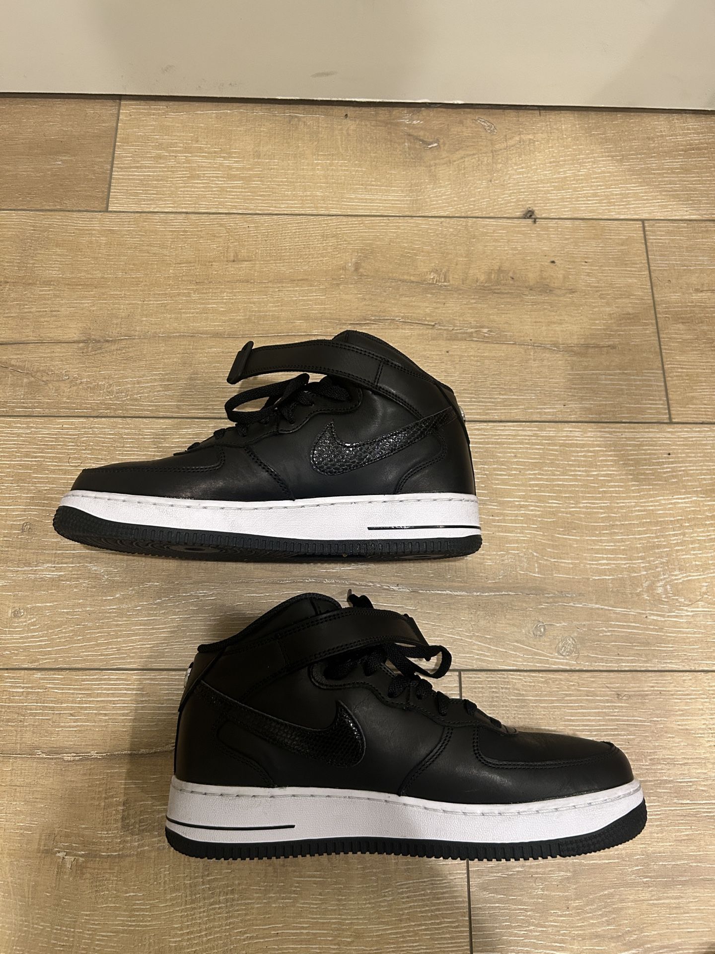 Nike Air Force 1 Mid - Stussy