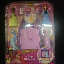 Disney Princess Royal Wardrobe Playset Tiana Ariel Dolls 11 Pcs New