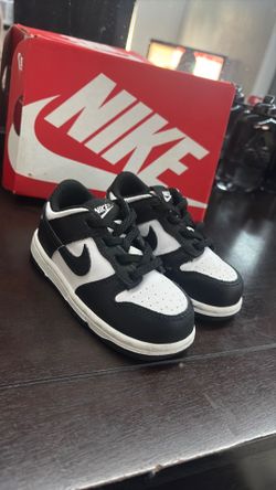 Nike Panda dunks