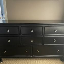 Terrence Black 8 Drawer Dresser from Living Spaces for Sale in Scottsdale, AZ - OfferUp Terrence Black 8 Drawer Dresser from Living Spaces for Sale in Scottsdale, AZ - OfferUp