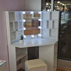 Conner Vanity Table With Mirror Light Bulbs And Stool 