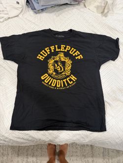 Harry Potter Hufflepuff Quidditch T-Shirt Men's XL Black Gold Crest