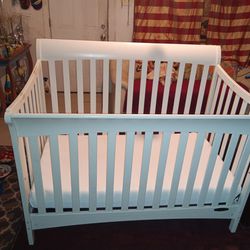 Brand New  Baby crib 