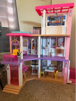Barbie dream house