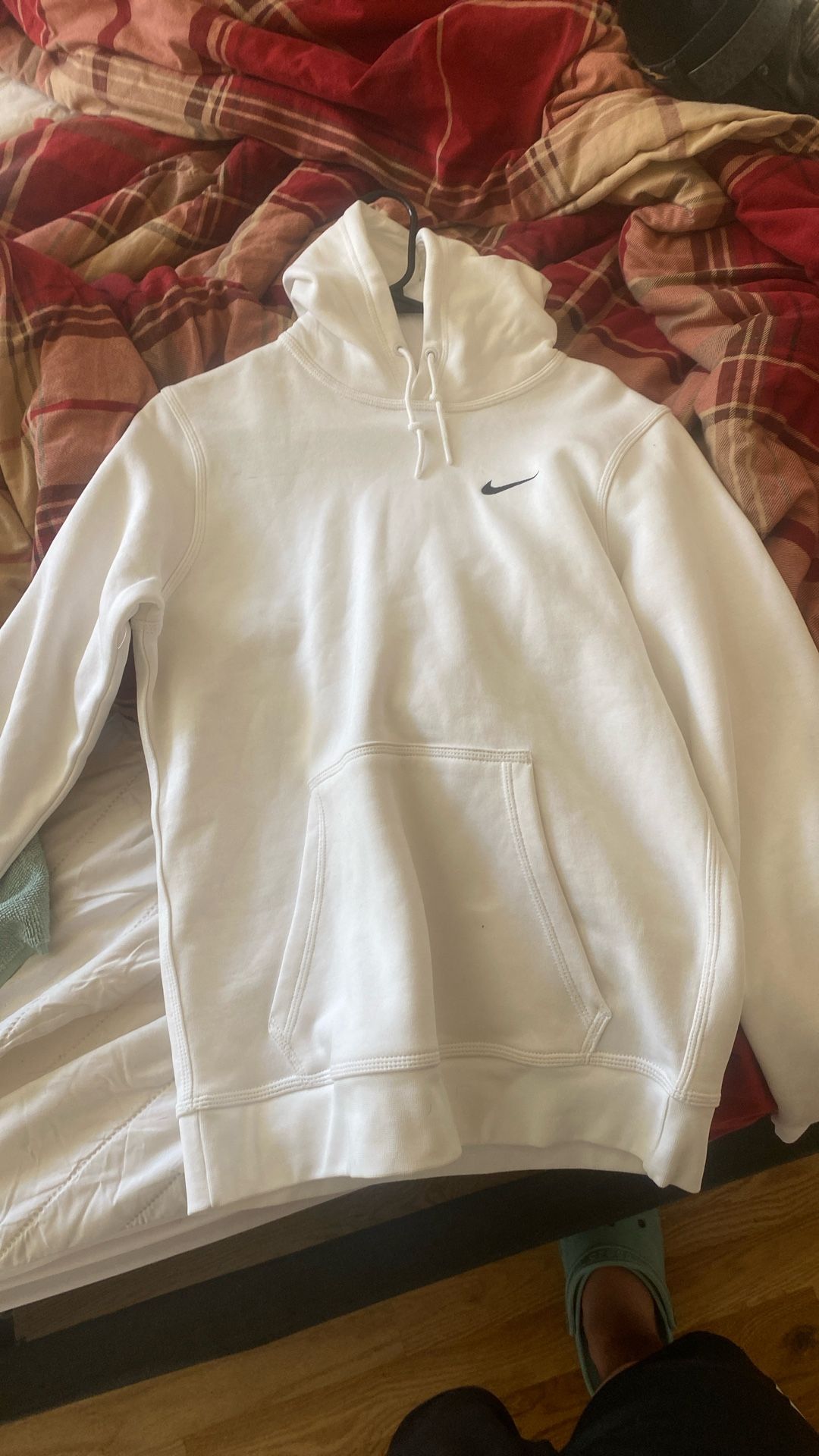 small white nike hoodie
