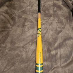 Victus Wood Bat Baseball