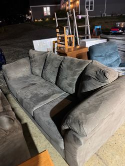 Couch set