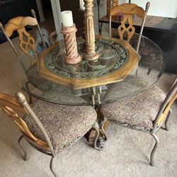 Glass Kitchen/Dining Table Excellent Condition