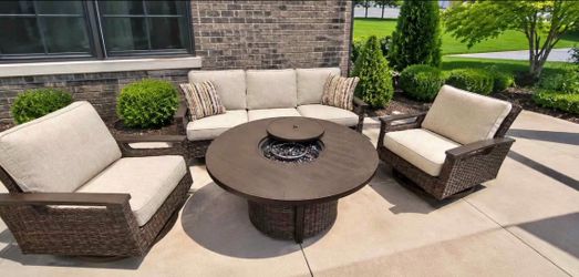 4 Piece Outdoor Patio Conversation Set (Fire Pit)*New Patio Furniture