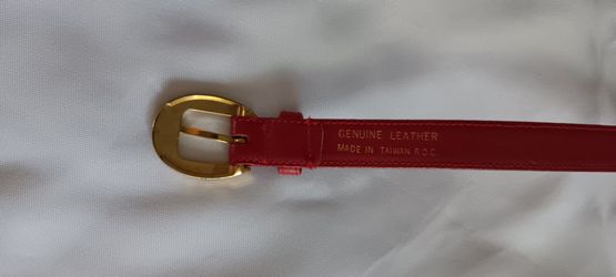 Red leather belt size M