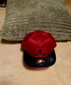 Jordan Youth Snapback Hat Red and Black