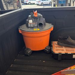 Rigid Shop Vacuum 