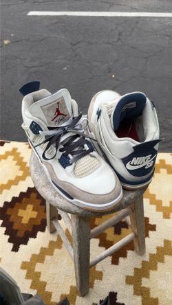 Nike SB Jordan fours white and blue color way