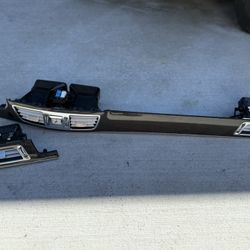 2010-2016 Mercedes W212 E350 E550 Dash AC Air Vent Trim Panel A(contact info removed)