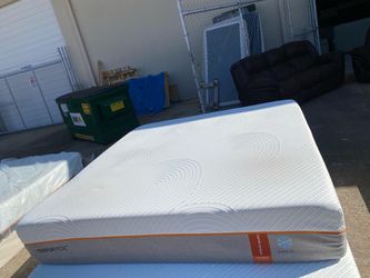 Tempur-Pedic Contour Luxe Breeze Mattress king