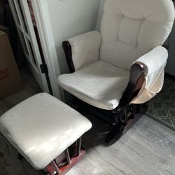 Glider Chair With Glider Footrest 