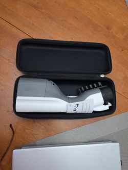 Brand New Genuine Hyundai / Kia V2L Adapter (OEM with Case)