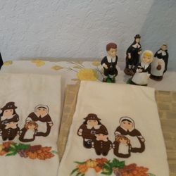 Publix Pilgrim Pair Hand Dish Towels, 4 Pilgrim Figurines And Table Runners For Thanksgiving celebration.
 