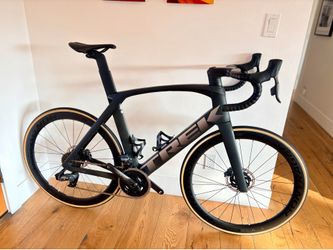 TREK MADONE Gen 6 (60cm) w/Tribars